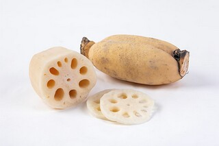 小学作文：我的老师（小学作文我的老师五年级）