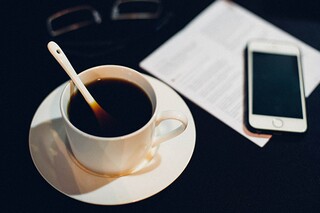 五角星最简单的剪法（五角星最简单的剪法怎么画五角星）