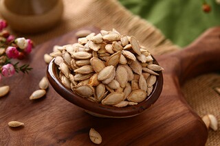 描写菊花的现代诗歌_描写菊花的现代诗歌四年级