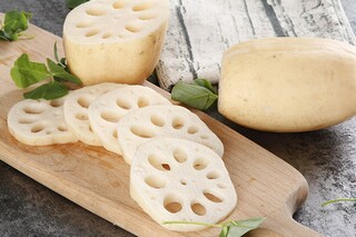 表达爱情的诗词（表达爱情的诗词歌赋）