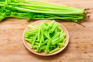 温馨的句子（父子俩照片温馨的句子）