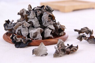 谷雨节气的饮食习俗及诗句_谷雨的饮食风俗